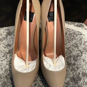 Heels/pumps